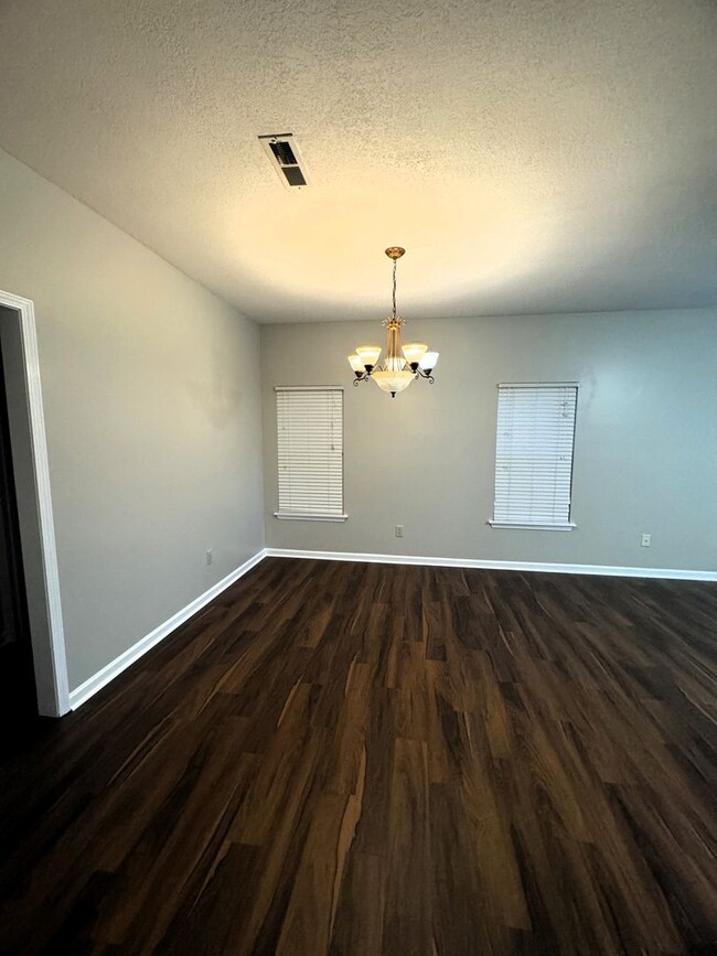 Building Photo - Available For Immediate Move-In!