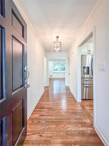 Building Photo - 771 Mockingbird Ln