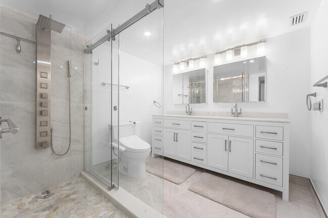 Building Photo - 1200 S Ocean Blvd