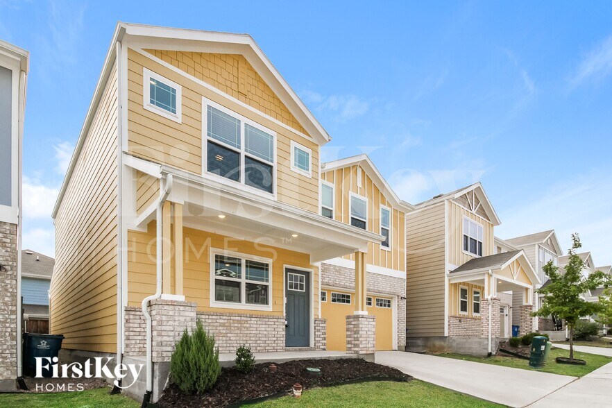 Building Photo - 618 Ava Trl