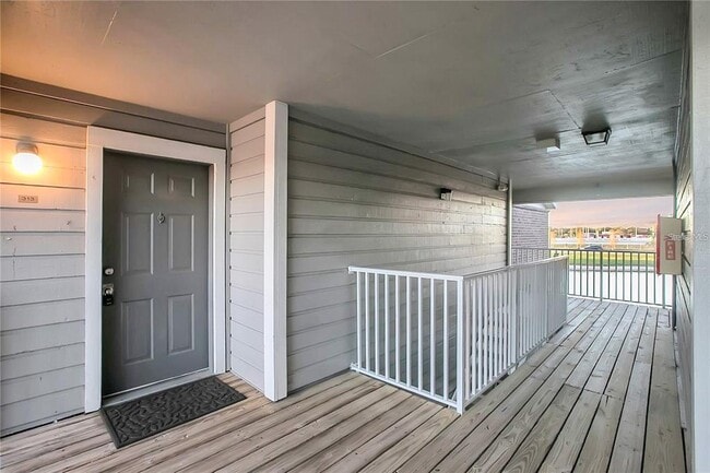 Building Photo - 1400 Gandy Blvd N