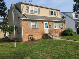 Building Photo - 15 9th Ave