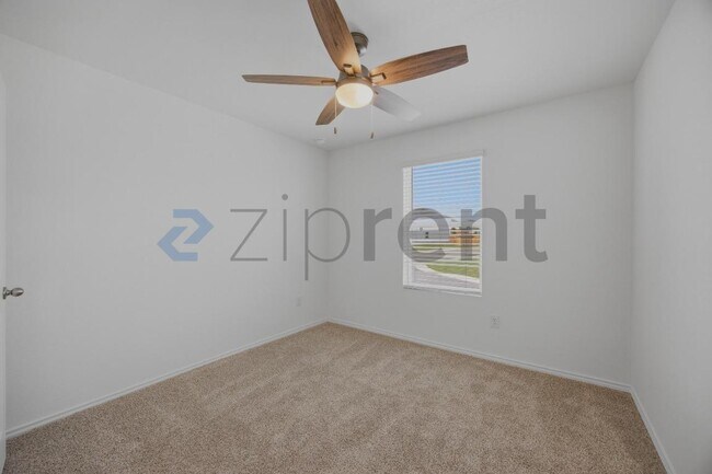 Building Photo - 5106 Blind Shot