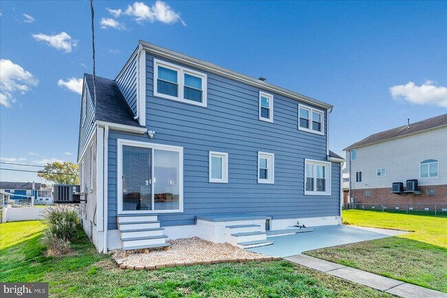 Building Photo - 6934 River Drive Rd