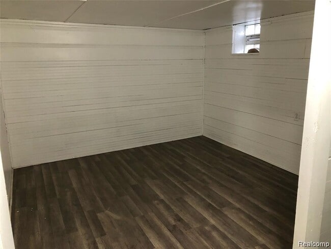 Building Photo - 17904 Harman St