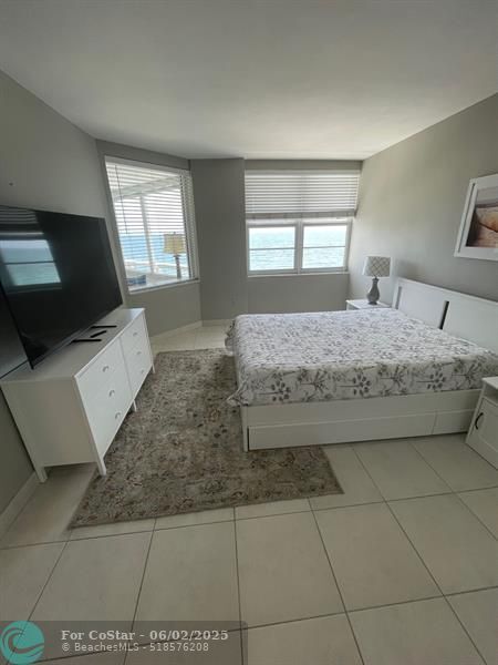 Building Photo - 3600 Galt Ocean Dr