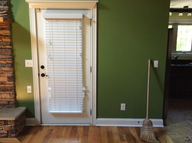 Building Photo - 464 Loblolly Ln