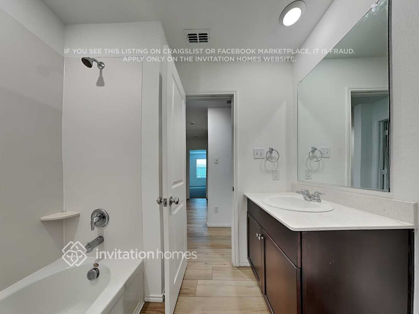 Building Photo - 512 Autumnwood Way