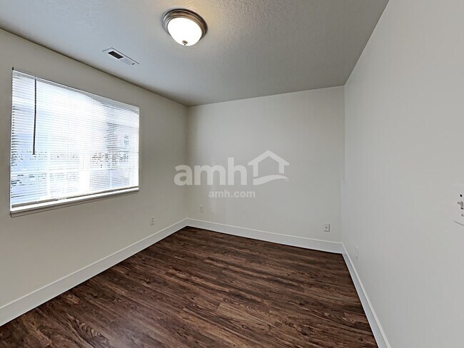 Building Photo - 16970 SW Steele Way