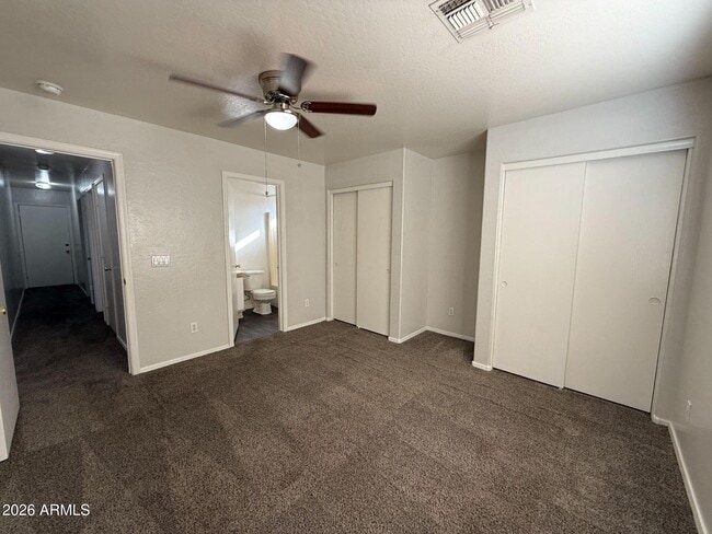 Building Photo - 12071 W Dahlia Dr