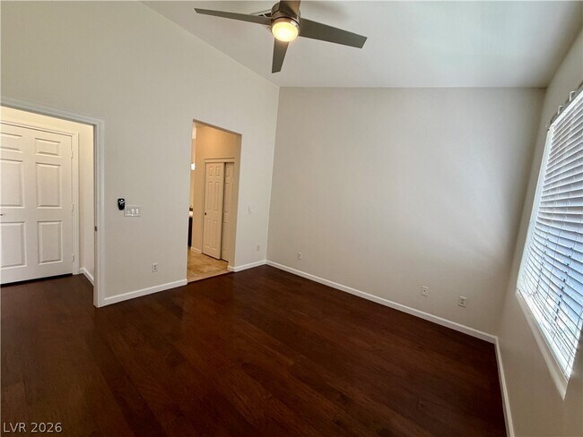 Building Photo - 704 Peachy Canyon Cir