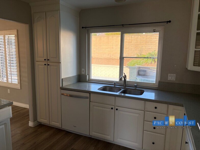 Building Photo - 346 Hilltop Ln