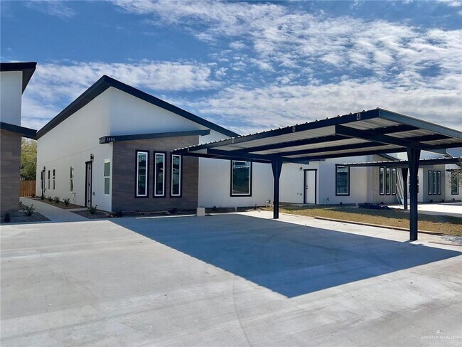 Building Photo - 7 South St