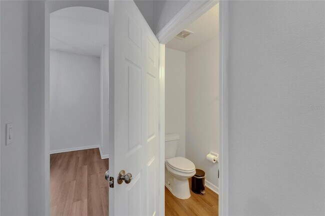 Building Photo - 8818 Red Beechwood Ct