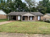 Building Photo - 4290 Davidcrest Dr