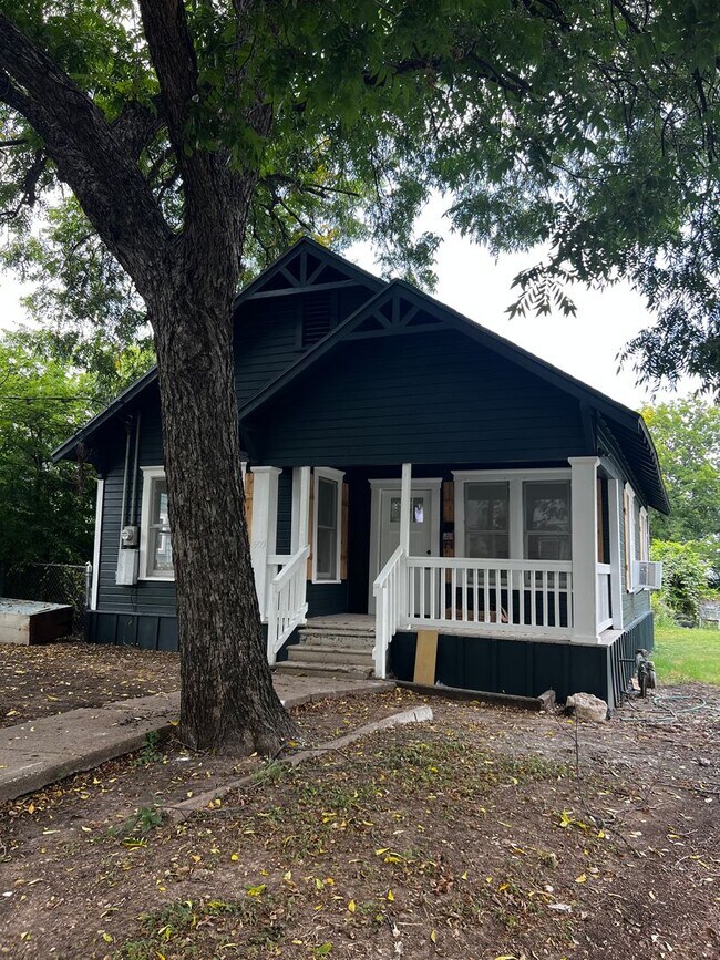 Building Photo - 2BD/1BA Home in the Heart of Waco