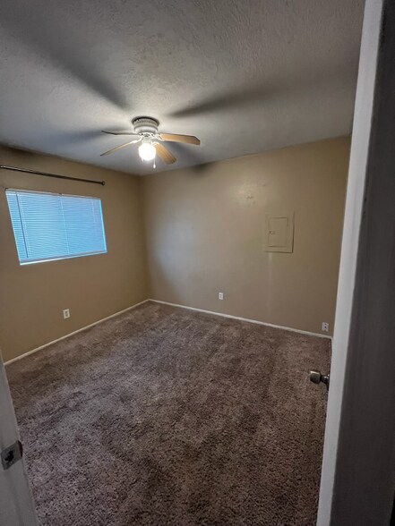 Building Photo - 337 Gorman Ave