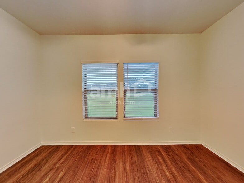 Building Photo - 2838 Wisner Cir