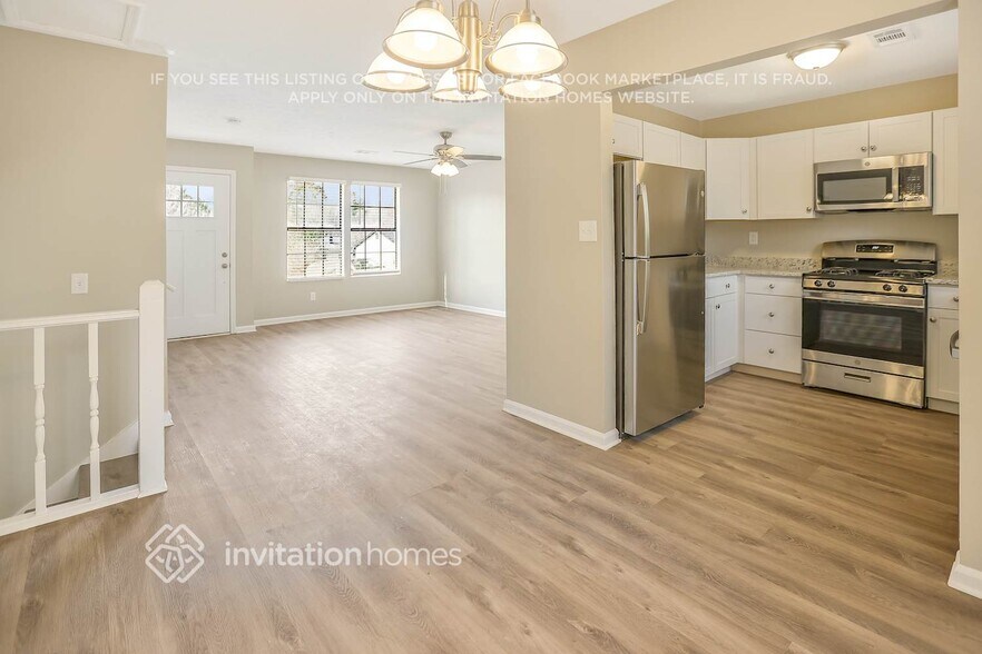 Building Photo - 1065 Parkwest Ct