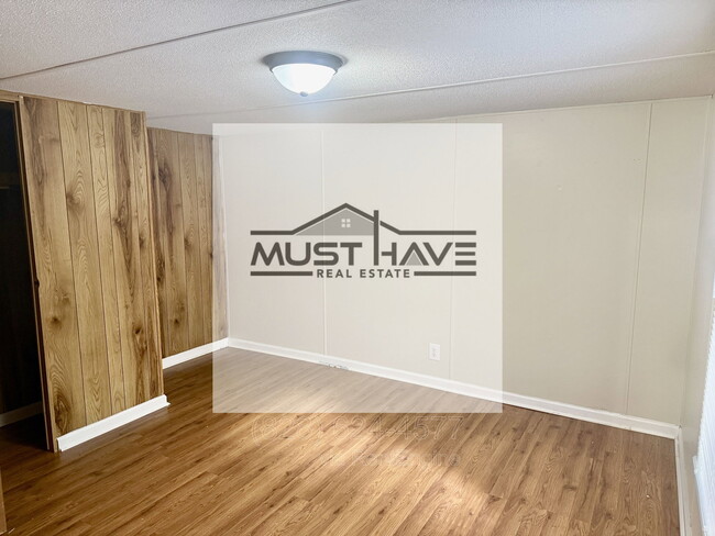 Building Photo - 1479 Brooksouth Dr