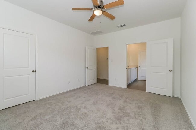 Building Photo - 1624 Boggy Crk Rnch Rd