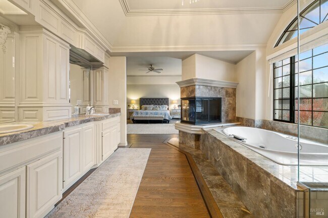 Building Photo - 470 Eastin Dr