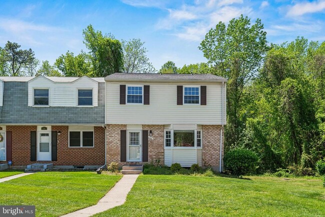 Building Photo - 468 Cornell Ct