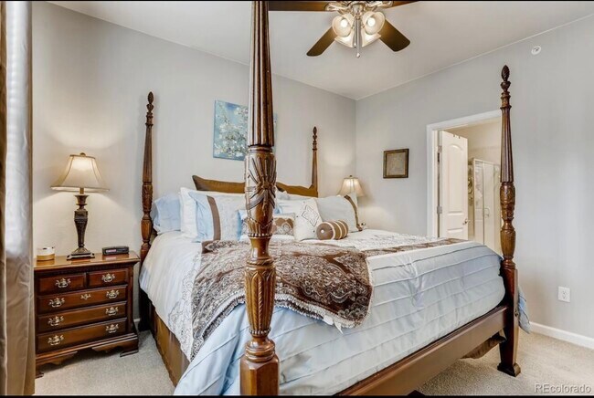 Building Photo - 24886 E Calhoun Plz