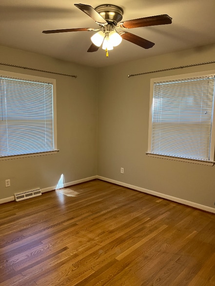 Building Photo - 2310 Wayne Ave