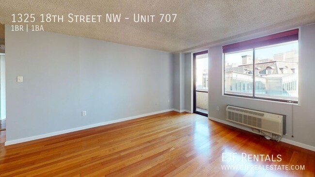 Building Photo - City Living! Stunning One Bedroom W/All En...