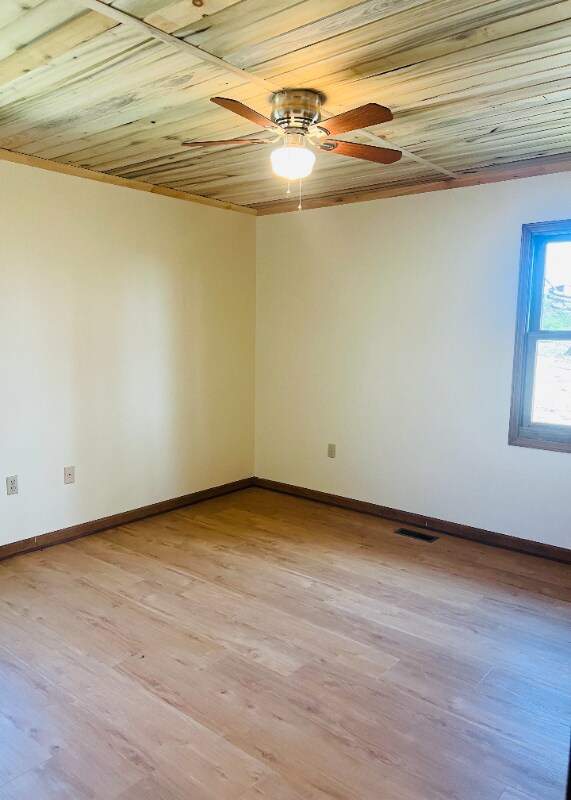 Building Photo - 416 Banks Mountain Dr