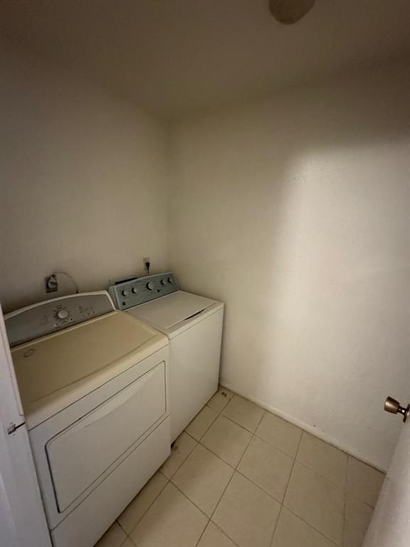 Building Photo - 6500 Sands Point Dr