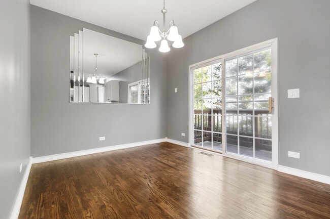 Building Photo - 2260 Hudson Cir