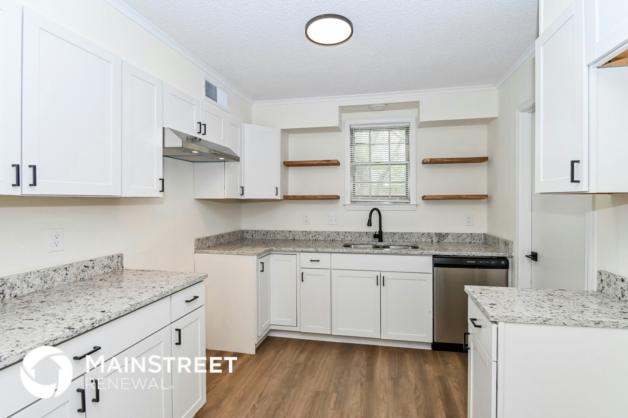 Building Photo - 3862 Kerwood Ave