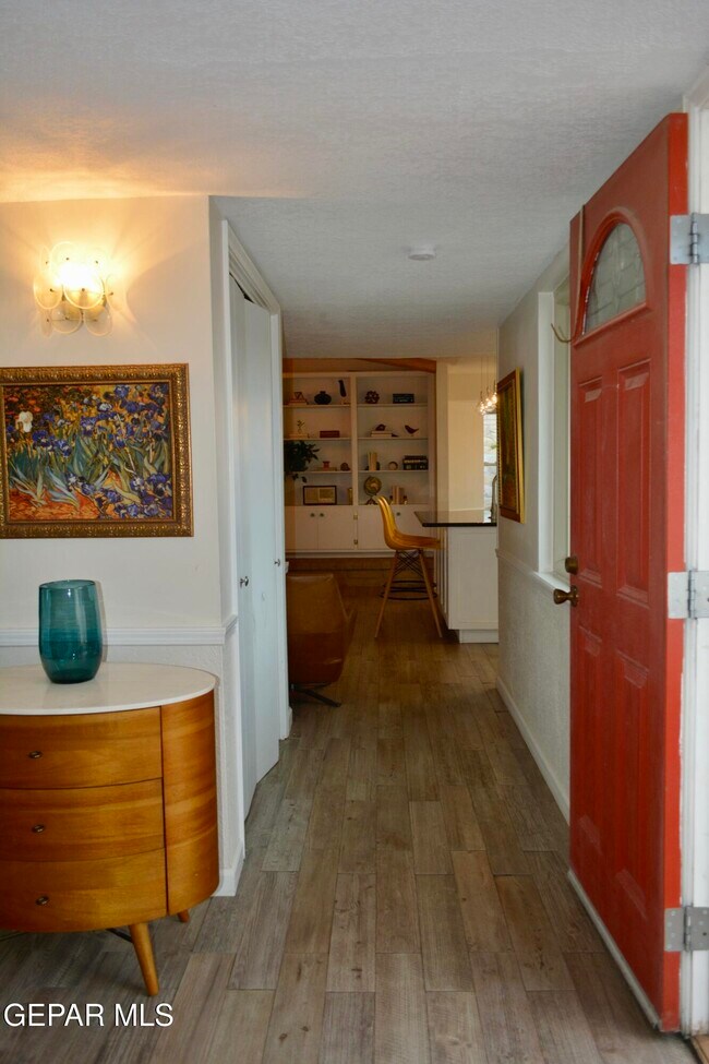 Building Photo - 10640 Vista Alegre Dr