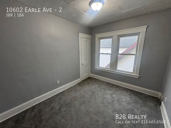 Building Photo - 10602 Earle Ave