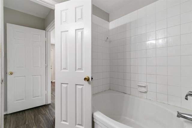 Building Photo - 2240 Northway