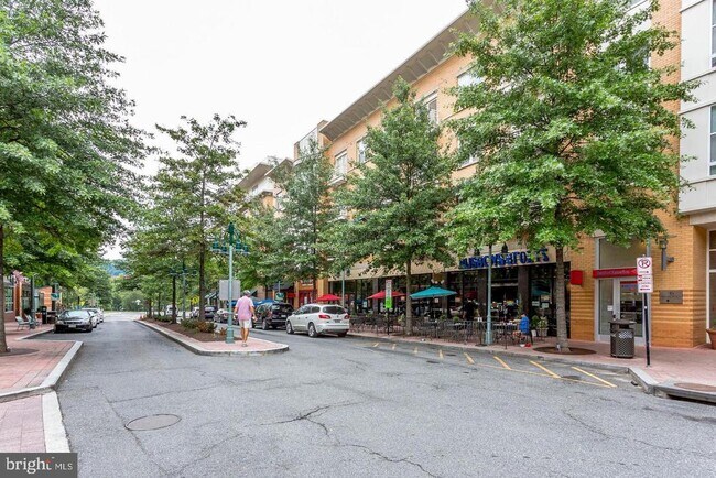 Building Photo - 4906 30th St S
