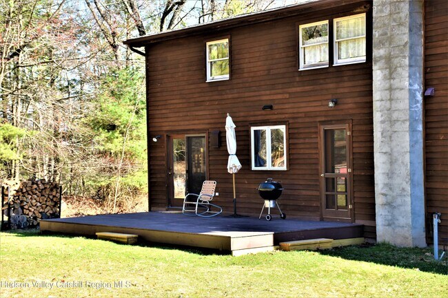 Building Photo - 219 Cherry Hill Rd