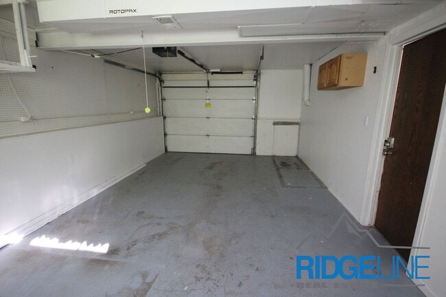 Building Photo - 2704 3rd Ave S