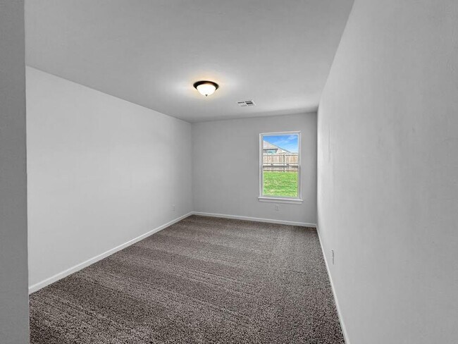 Building Photo - 18220 Austin Ct