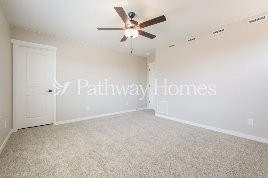 Building Photo - 9491 Yampa St