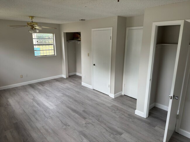Building Photo - Spacious Orlando Home on Quiet Cul-de-Sac