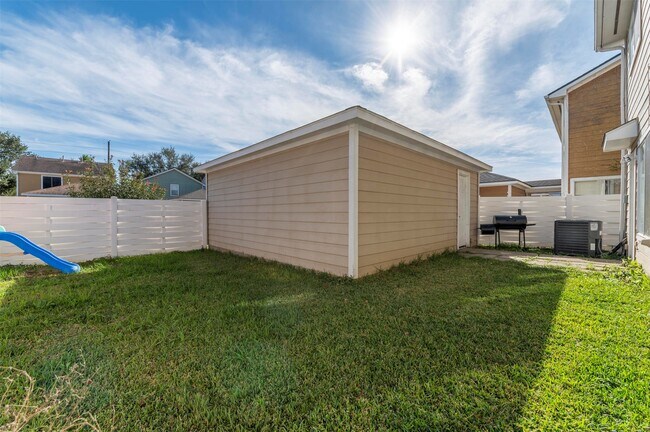 Building Photo - 3818 E Traditions Ct