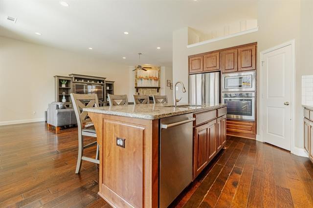 Building Photo - 1103 Somerset Cir