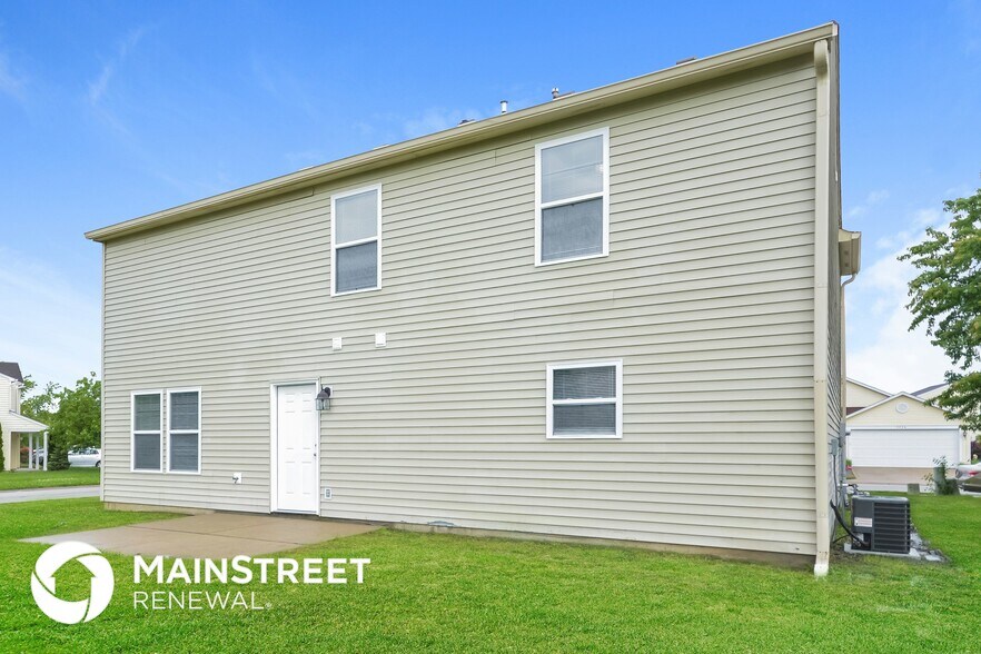 Building Photo - 2265 Shadowbrook Dr