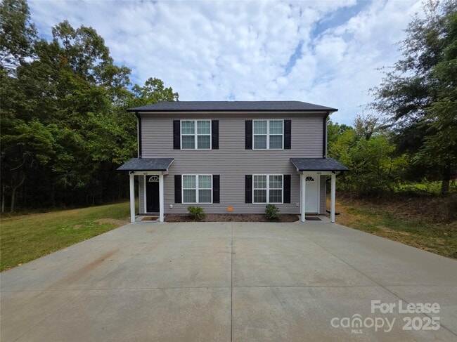 Building Photo - 420 Balfour Dr
