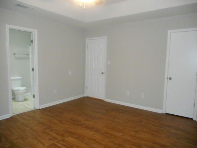 Building Photo - 3 Bedroom 2 Bath Near Fort Gordon in Hephzibah, GA