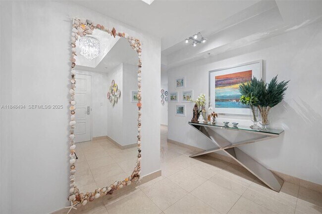 Building Photo - 150 Sunny Isles Blvd