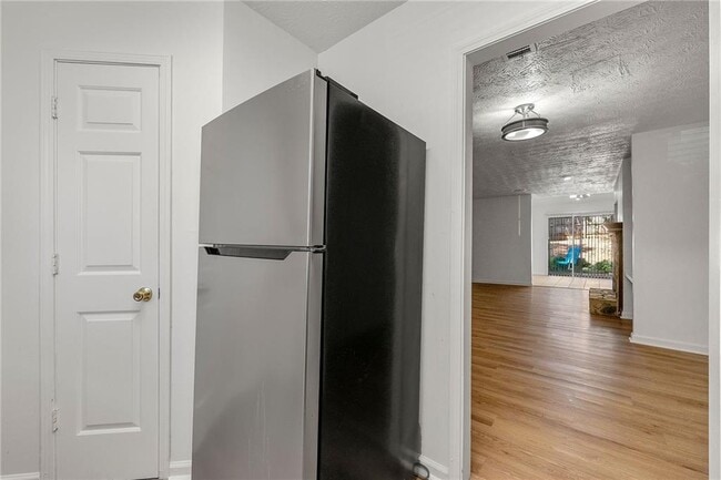 Building Photo - 2186 Spring Walk Ct